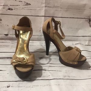 💎 Bakers open toe wooden sole platform heels